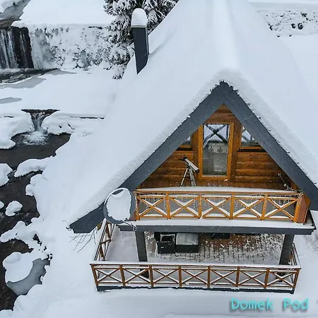 Domek Pod Tama