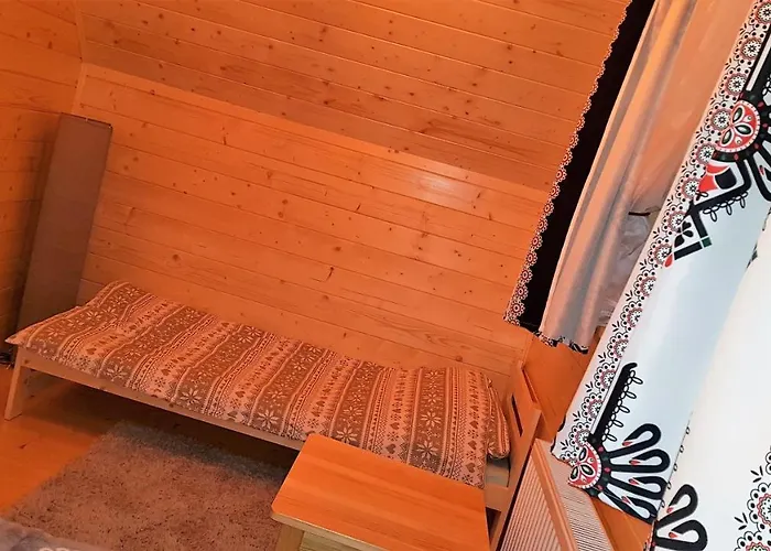 Domek Pod Tama بيت خشبي *