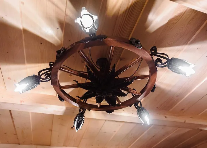 Domek Pod Tama بيت خشبي نوفه تارخ