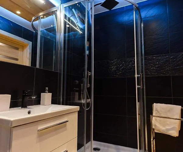 بيت خشبي Domek Pod Tama *